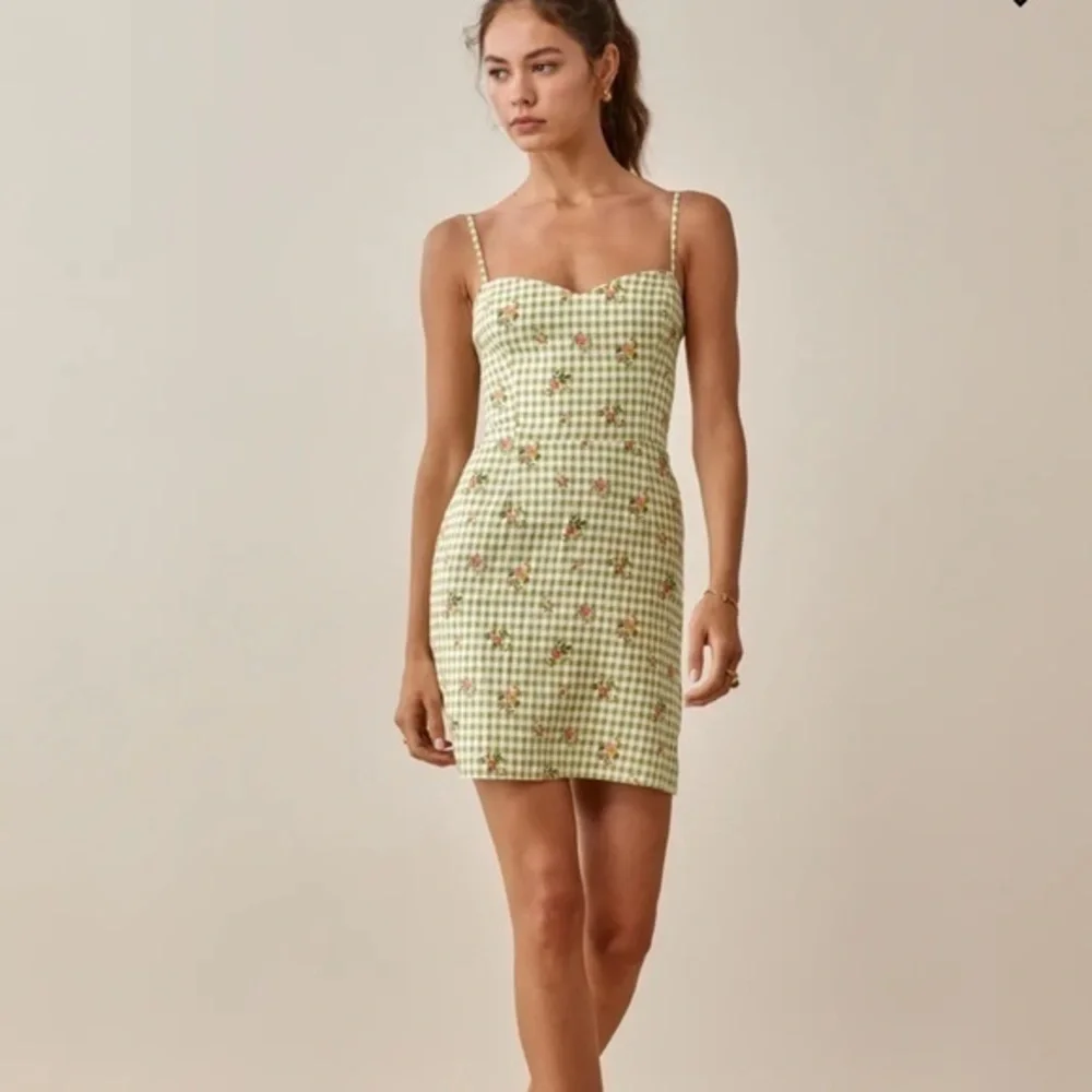 SALE✨Reformation Roarke Linen Dress in Patio *NEW* - Picture 2 of 6